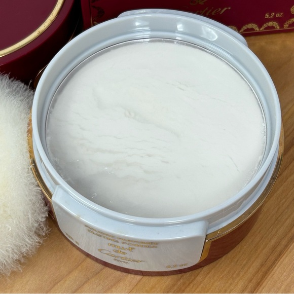 Must de Cartier Dusting Powder For Body NEW - Picture 7 of 7